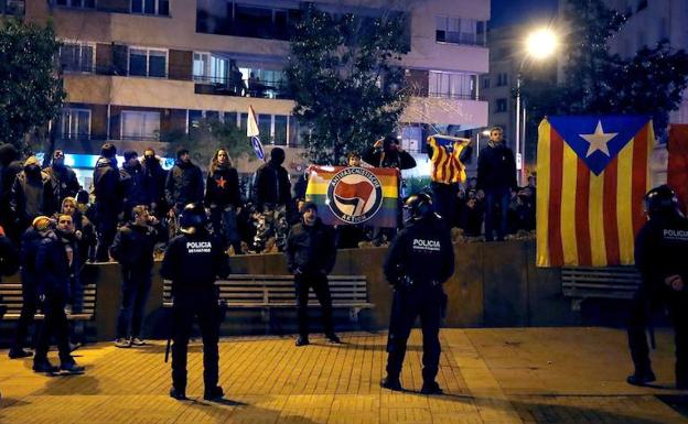 Algunos de los convocados por los CDR han boicoteado un acto de Vox en Barcelona. 