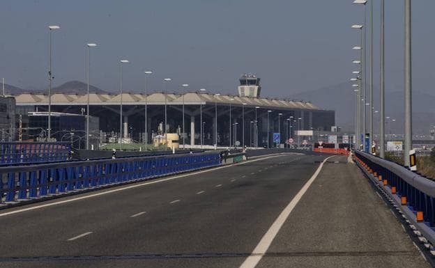 El acceso norte completará las conexiones con el aeropuerto, tras el enlace sur habilitado en 2013. 