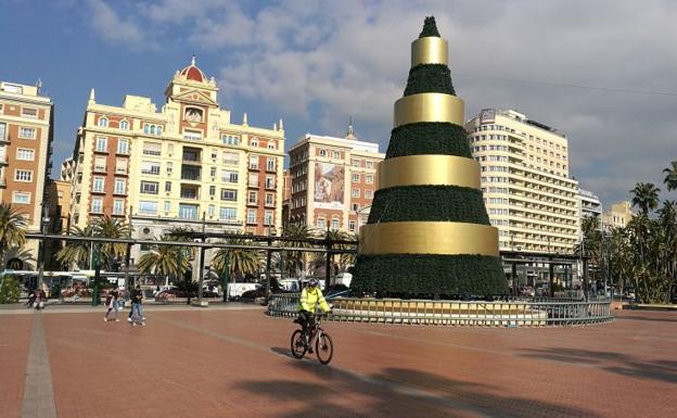 Piden más atenciones y cuidados a la céntrica plaza, cuya iluminación es escasa. 