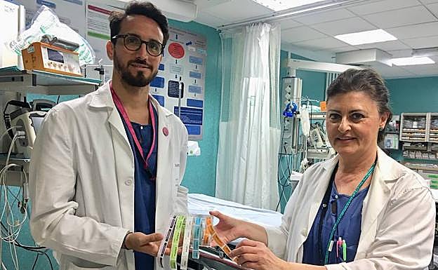 Los supervisores de enfermería de las urgencias del Clínico Antonio Camaño y Mari Carmen Ramos. 