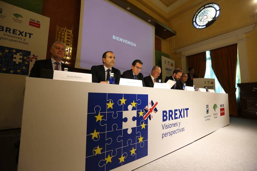 El salón de actos de Unicaja acoge esta mañana el análisis sobre la salida de Reino Unido de la Unión Europeo