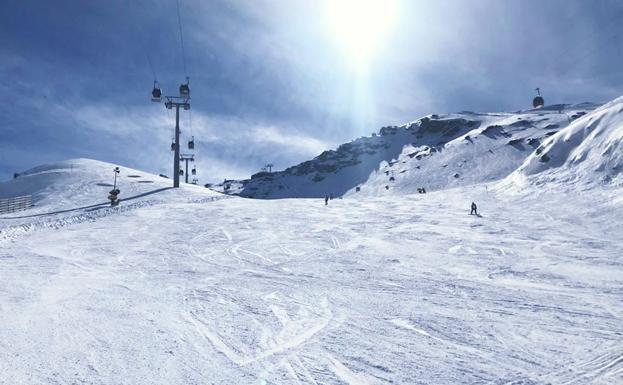 En Sierra Nevada han alcanzado el mejor momento, con hasta 107 kilómetros en sus pistas