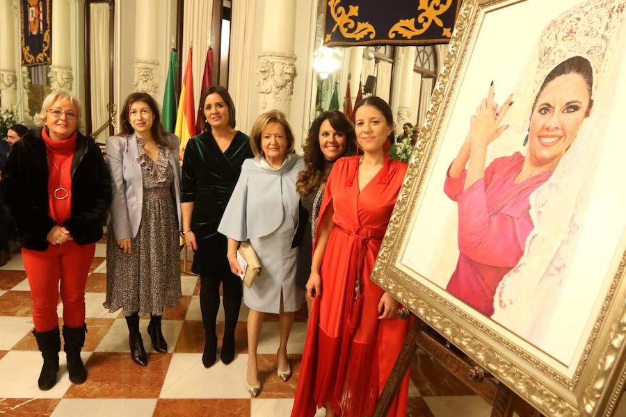 La Coracha presenta la 42 edición del Pregón de La Mantilla. En la foto, Teresa Porras, Gemma del Corral, Isabel Naranjo, Maribel Antúnez, Virginia Gámez y Beatriz Román.
