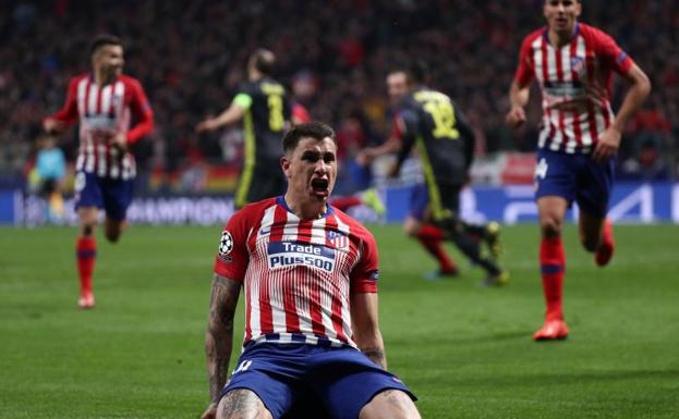 Godín celebra su gol a la Juventus.