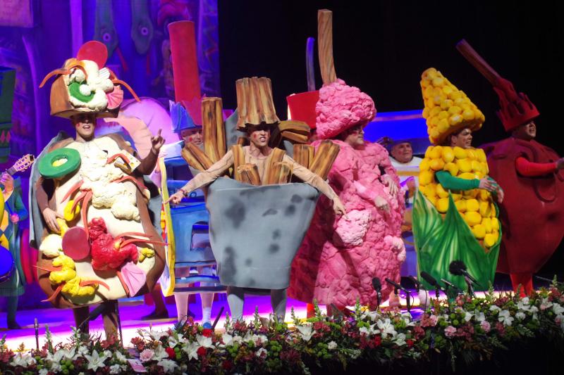 Tercer premio en murga: 'No nos perdemos ni una'.