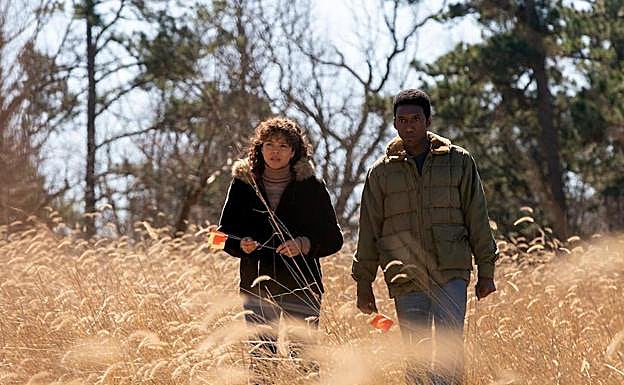 El peso de las escenas se sustenta en el trabajo de Mahersala Ali. 