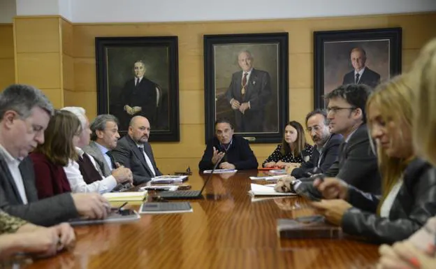 Imagen de la reunión de este martes en el Ayuntamiento. 