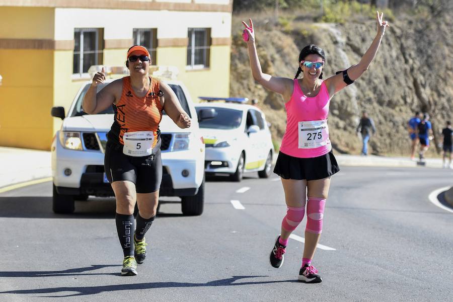 Unos 700 corredores participaron en la tradicional prueba con llegada a Gibralfaro