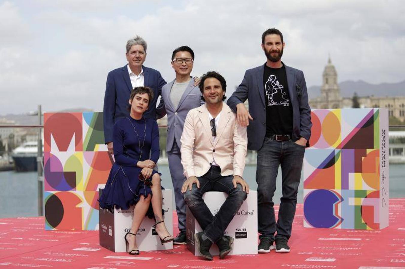 Photocall con el equipo de la película 'Los japón'. Con el director Álvaro Díaz Lorenzo; los productores José Manuel Lorenzo, Mercedes Gamero y Pablo Nogueroles; y los actores Dani Rovira, Antonio Dechent, María León y Ryo Matsumoto.