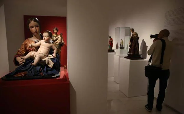 La exposición reúne más de 60 piezas de Pedro de Mena. 