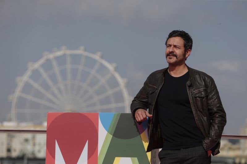 Photocall con el equipo de la serie 'Gigantes', con la presencia del director Enrique Urbizu; los productores Gonzalo Salazar-Simpson y Fran Araujo, y los actores Daniel Grao, Isak Ferriz, Carlos Librado 'Nene', Elisabet Gelabert, Yolanda Torosio, Sofía Oria, Ariana Martínez y Xenia Tostado.