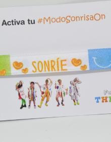 Imagen secundaria 2 - Narices, corazones antiestrés y pulseras de la Fundación Theodora. 