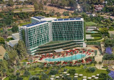 Imagen secundaria 1 - Aspecto que presentarán las habitaciones y uno de los bares del complejo. Recreaciones de una vista general y de la piscina interior del hotel.