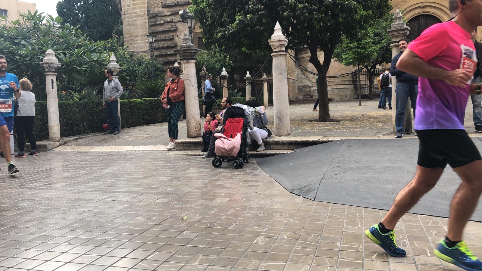 Más de 7.500 corredores participan en la 29ª edición de la Media Maratón Ciudad de Málaga.