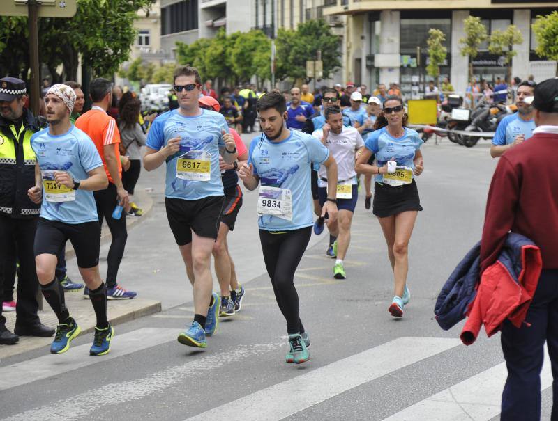 Más de 7.500 corredores participan en la 29ª edición de la Media Maratón Ciudad de Málaga.