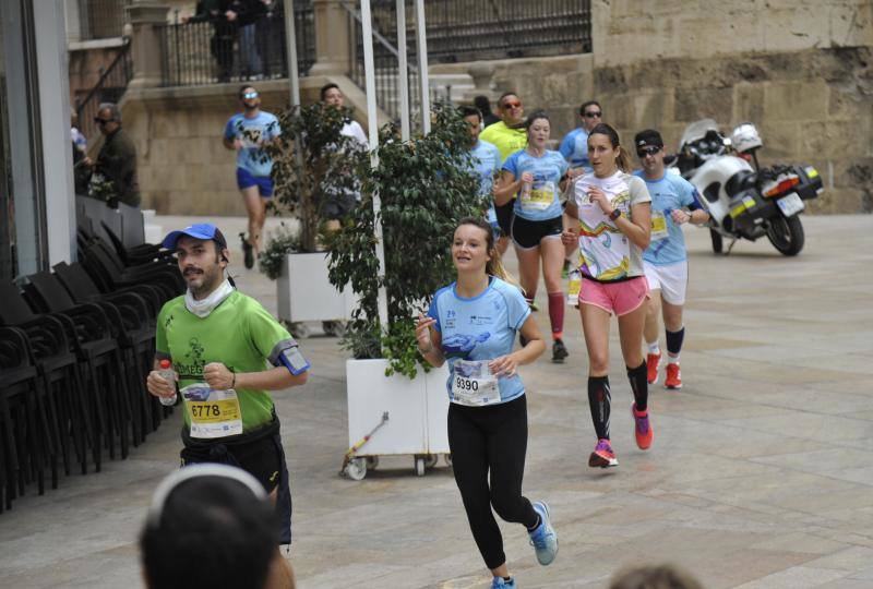 Más de 7.500 corredores participan en la 29ª edición de la Media Maratón Ciudad de Málaga.
