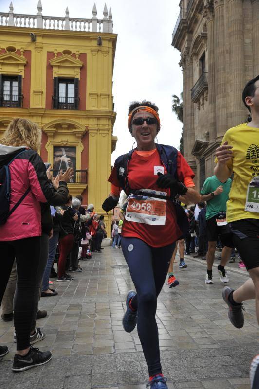 Más de 7.500 corredores participan en la 29ª edición de la Media Maratón Ciudad de Málaga.