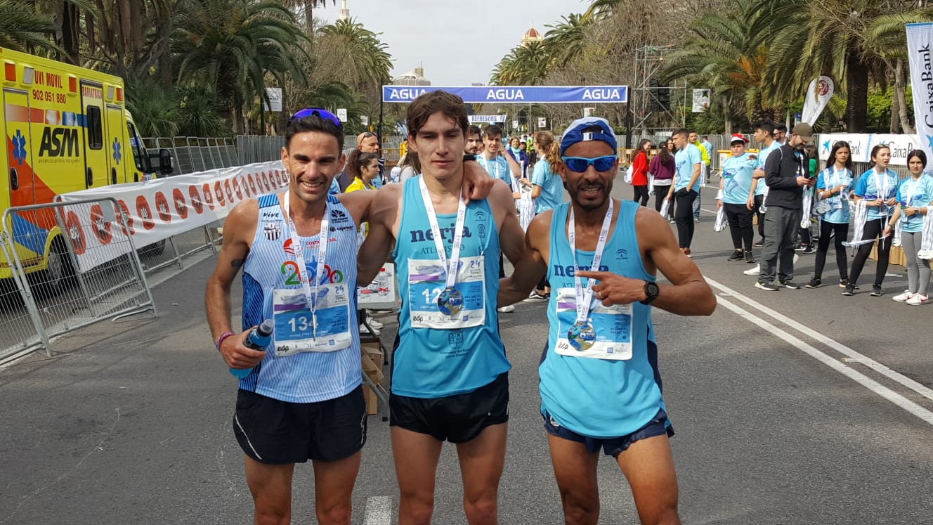 Más de 7.500 corredores participan en la 29ª edición de la Media Maratón Ciudad de Málaga.