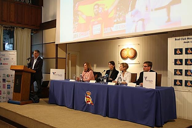 Un momento del acto celebrado ayer. :: sur