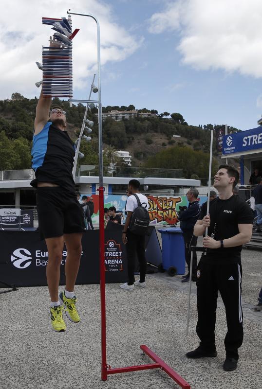 Los aficionados al baloncesto tienen la oportunidad de participar y ganar premios en el Torneo 3 contra 3 que se celebra este sábado y domingoi