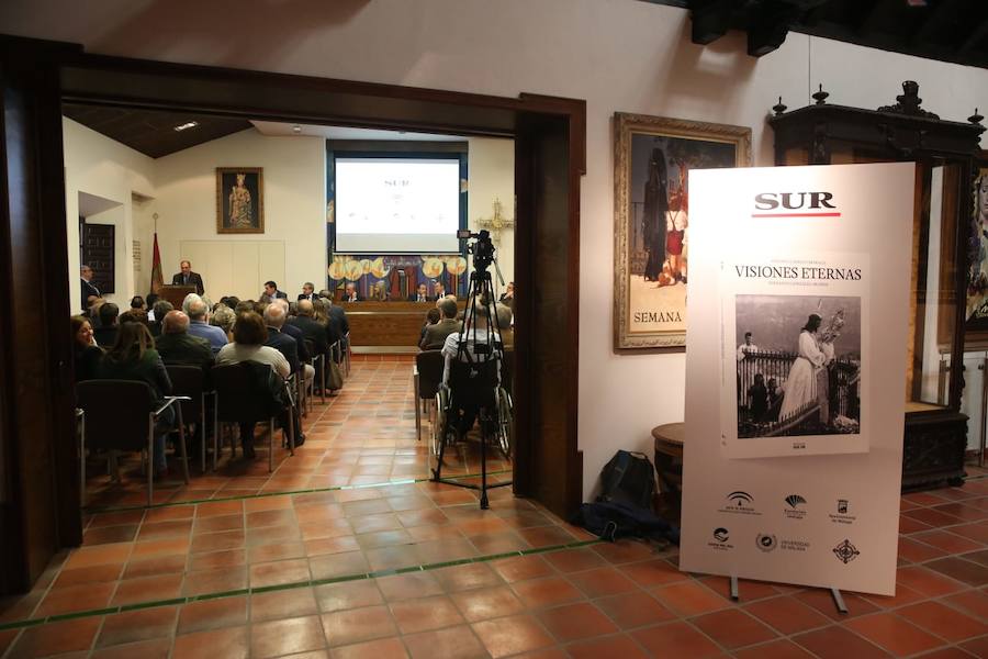 El libro es un gran homenaje a Garrido y a Gonzàlez, pero también un homenaje a la Semana Santa y a las cofradías de Málaga que se entregará con SUR.