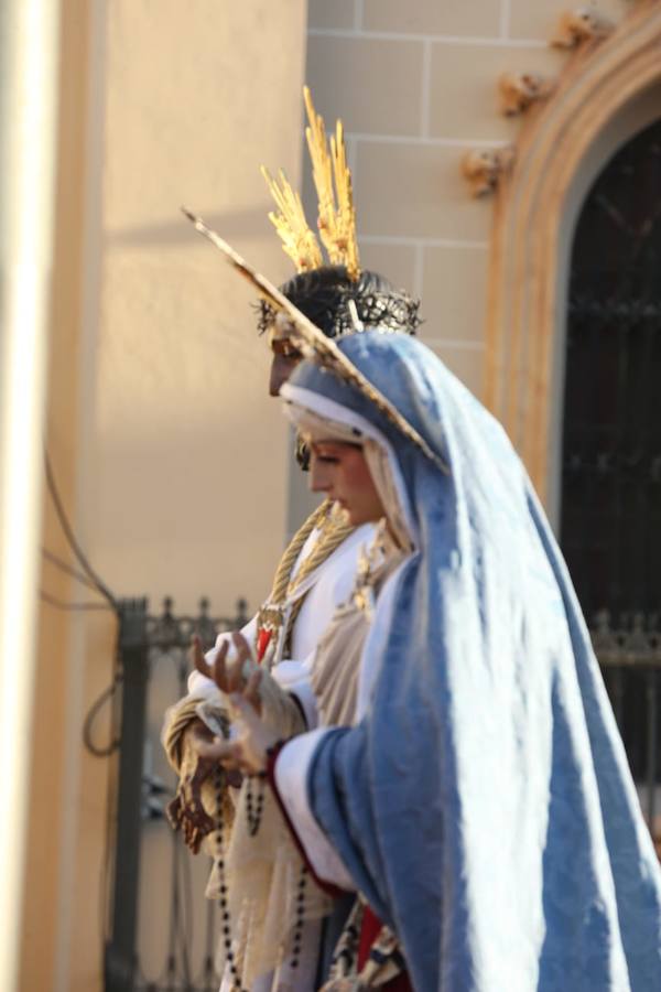 Las mejores imágenes de la misa del alba, el acto en el Hospital Civil y el recorrido por la Trinidad de los titulares de la Cofradía del Cautivo y La Trinidad este 2019.