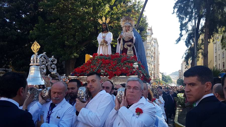 Las mejores imágenes de la misa del alba, el acto en el Hospital Civil y el recorrido por la Trinidad de los titulares de la Cofradía del Cautivo y La Trinidad este 2019.