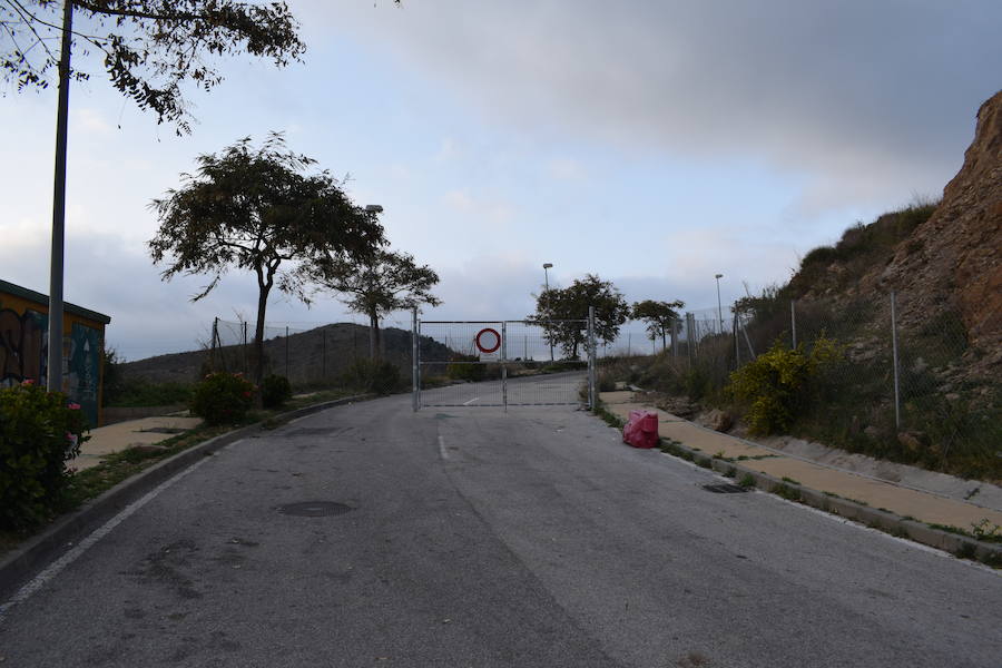 Carretera cortada en Parque Victoria. 