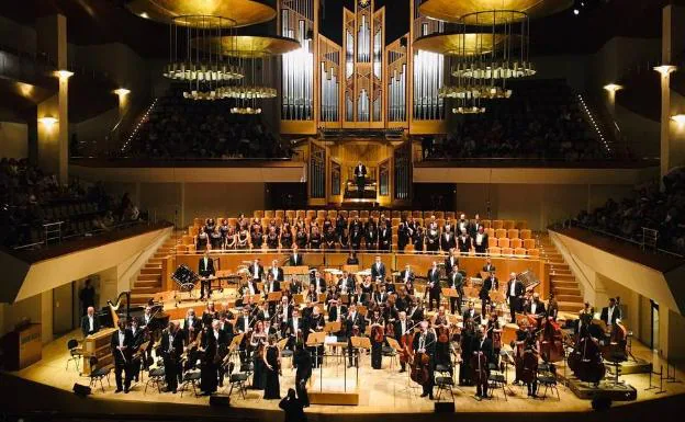 'Terra' se estrenó en el Auditorio Nacional de Madrid con la Orquesta y Coro de la Comunidad de Madrid.