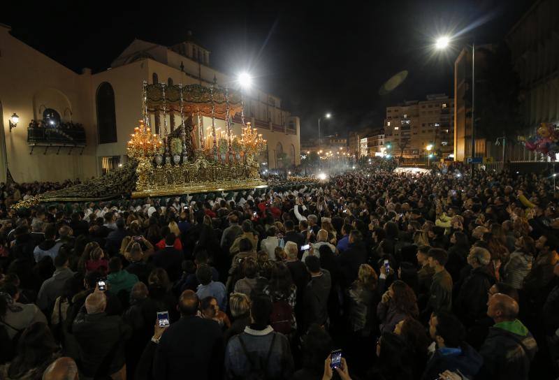 Las fotos de las cofradías del Jueves Santo: Sagrada Cena, Santa Cruz, Viñeros, Vera Cruz, Zamarrilla, Mena, Misericordia, Esperanza.