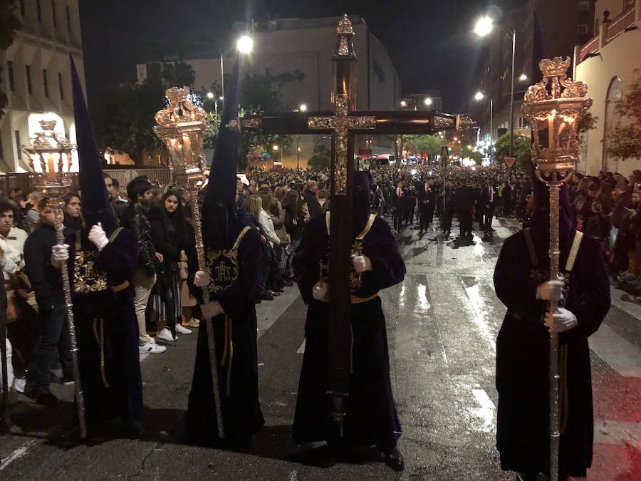 Las fotos de las cofradías del Jueves Santo: Sagrada Cena, Santa Cruz, Viñeros, Vera Cruz, Zamarrilla, Mena, Misericordia, Esperanza.