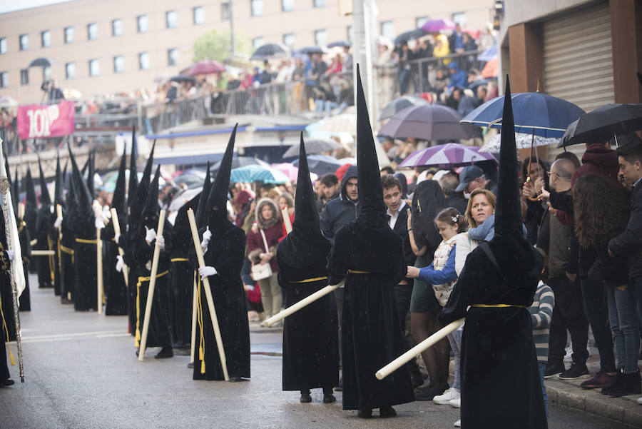 Las fotos de las cofradías del Jueves Santo: Sagrada Cena, Santa Cruz, Viñeros, Vera Cruz, Zamarrilla, Mena, Misericordia, Esperanza.