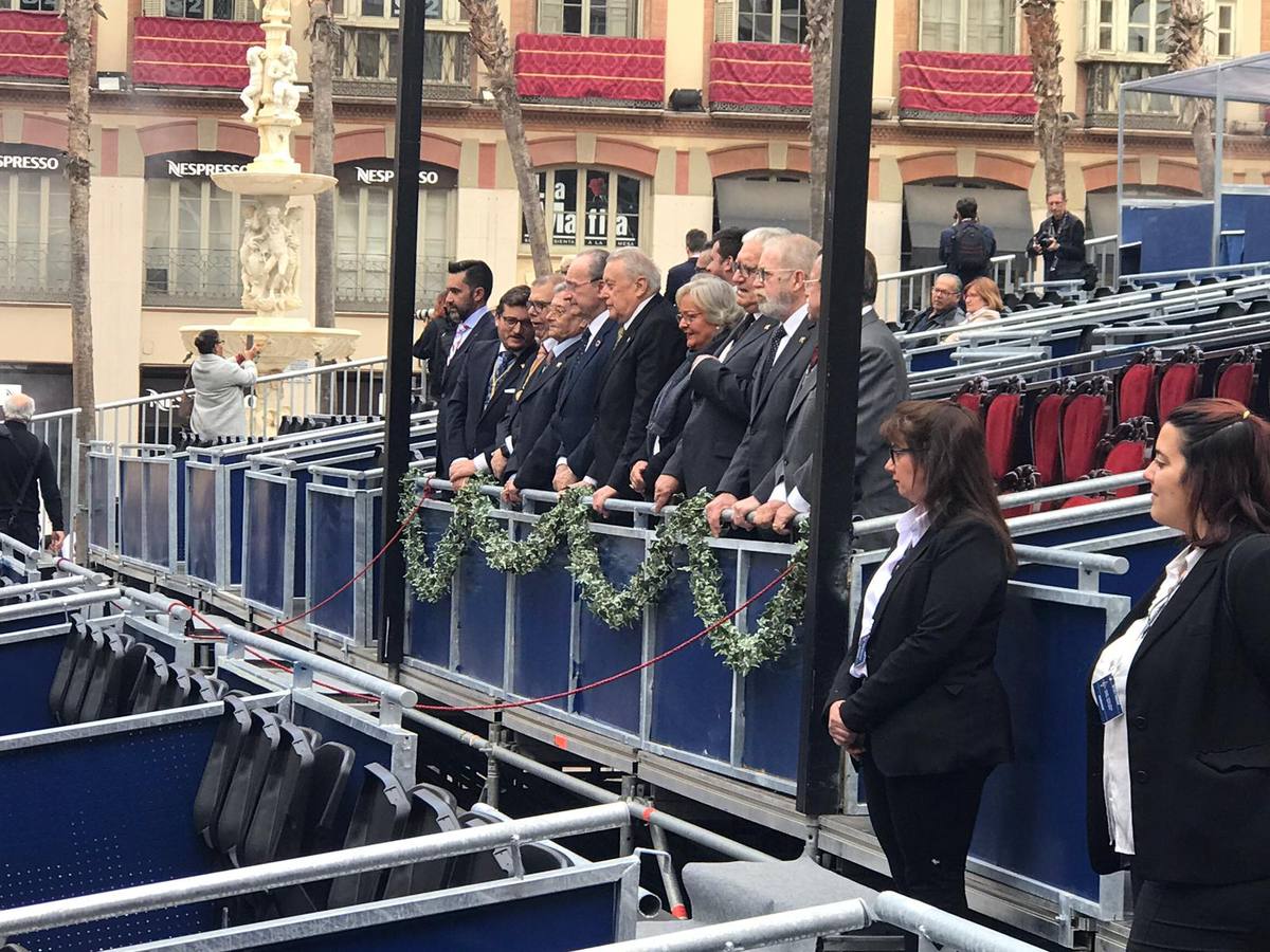 La procesión del Resucitado de Málaga, en imágenes