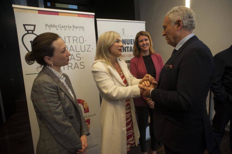 La distinción de Autor del Año se transforma en un homenaje póstumo que celebra su vida y su obra. Una antología y una exposición en el CAL recuerdan al maestro «eterno» e «irrepetible» en el Día del Libro 