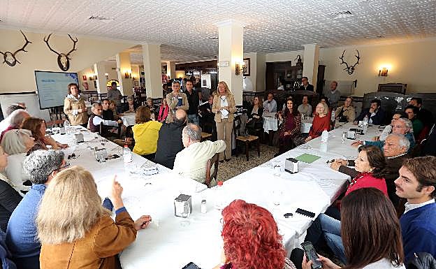 Un momento del encuentro celebrado este martes. 