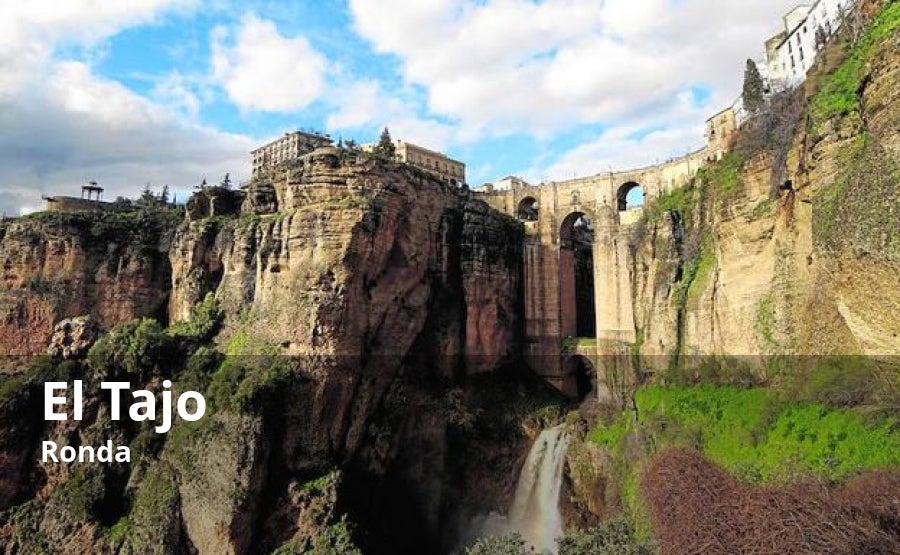 La Junta de Andalucía ha destacado de la famosa garganta de la localidad rondeña que se trata de una «impresionante» formación geológica que han labrado, con el paso de los años, las aguas del río Guadalevín. «Destaca además la importante colonia de cernícalo primilla que habita en sus riscos y escarpes», manifestaron. Además, cabe destacar que se trata de uno de los parajes más visitados a diario en Ronda y que se localiza en pleno conjunto histórico de la localidad, declarado Bien de Interés Cultural (BIC) desde los años sesenta.