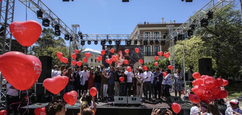 Gran ambiente en la calle Alcazabilla, donde se celebró el festival del distrito Centro. 