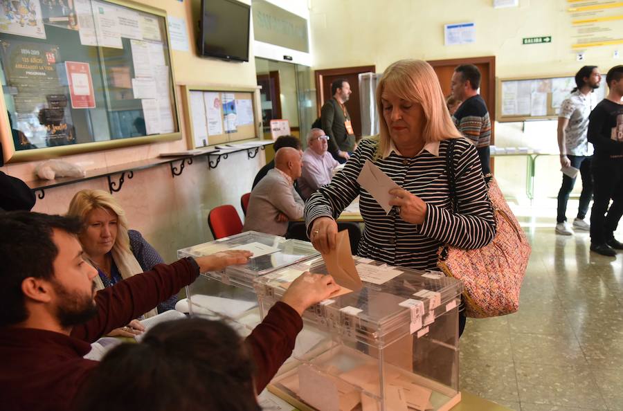 Así transcurren las votaciones a las elecciones generales en la provincia