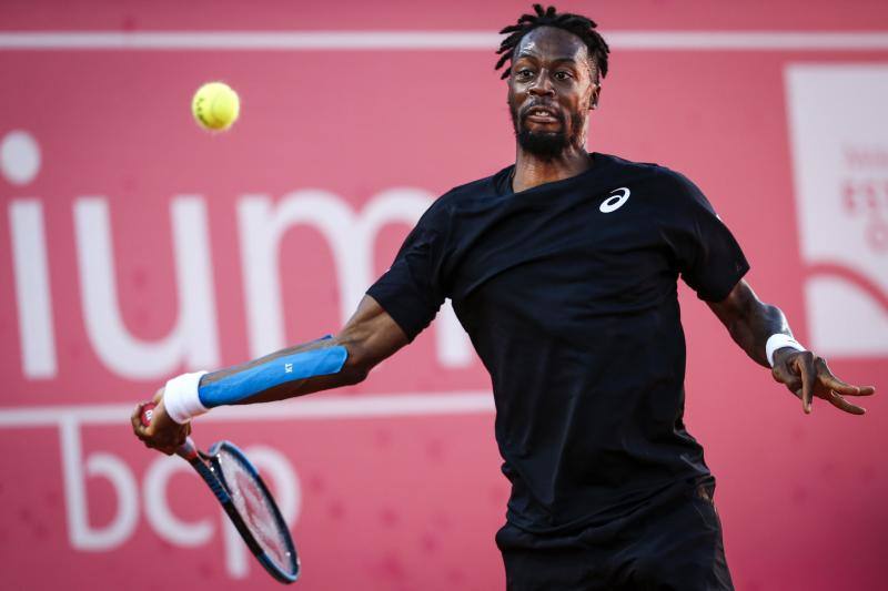 El tenista malagueño logró derrotar al decimoctavo tenista del mundo, el francés Gael Monfils (ex 'top ten' muchos meses) y se ha clasificado para las semifiales del ATP 250 de Estoril (Portugal), en tierra batida.