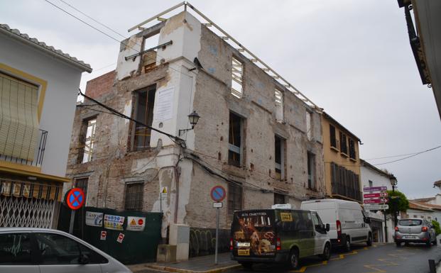 El edificio en obras está en la céntrica calle Lope de Vega. 