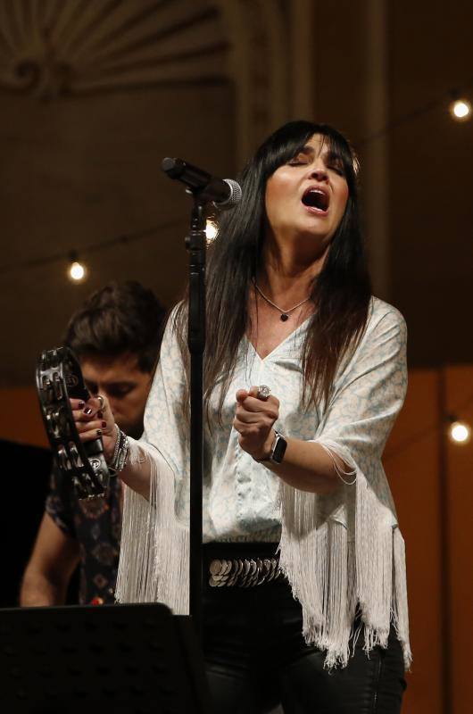 Fue en la sala de conciertos María Cristina de Unicaja Banco donde se disfruto de su séptimo lanzamiento discográfico. 