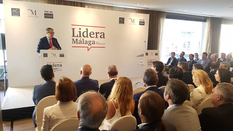 El consejero de Turismo, Regeneración, Justicia y Administración Local protagoniza el encuentro en el Hotel Málaga Palacio