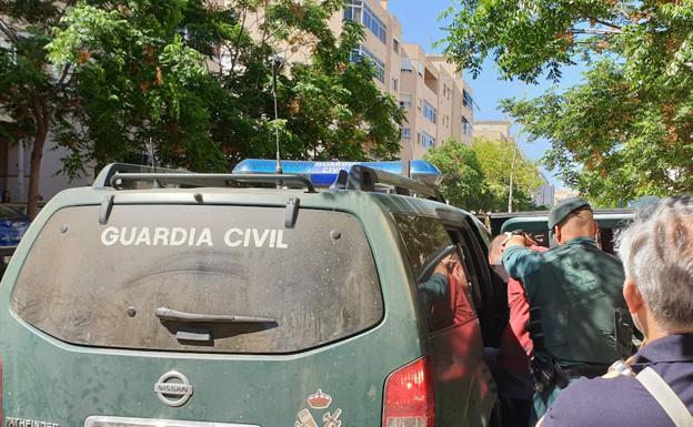 Imagen del operativo desarrollado durante la jornada de ayer por la Guardia Civil.