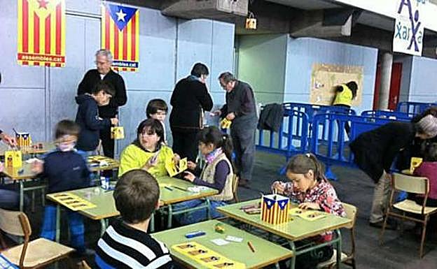 Un acto independentista en un colegio catalán. 