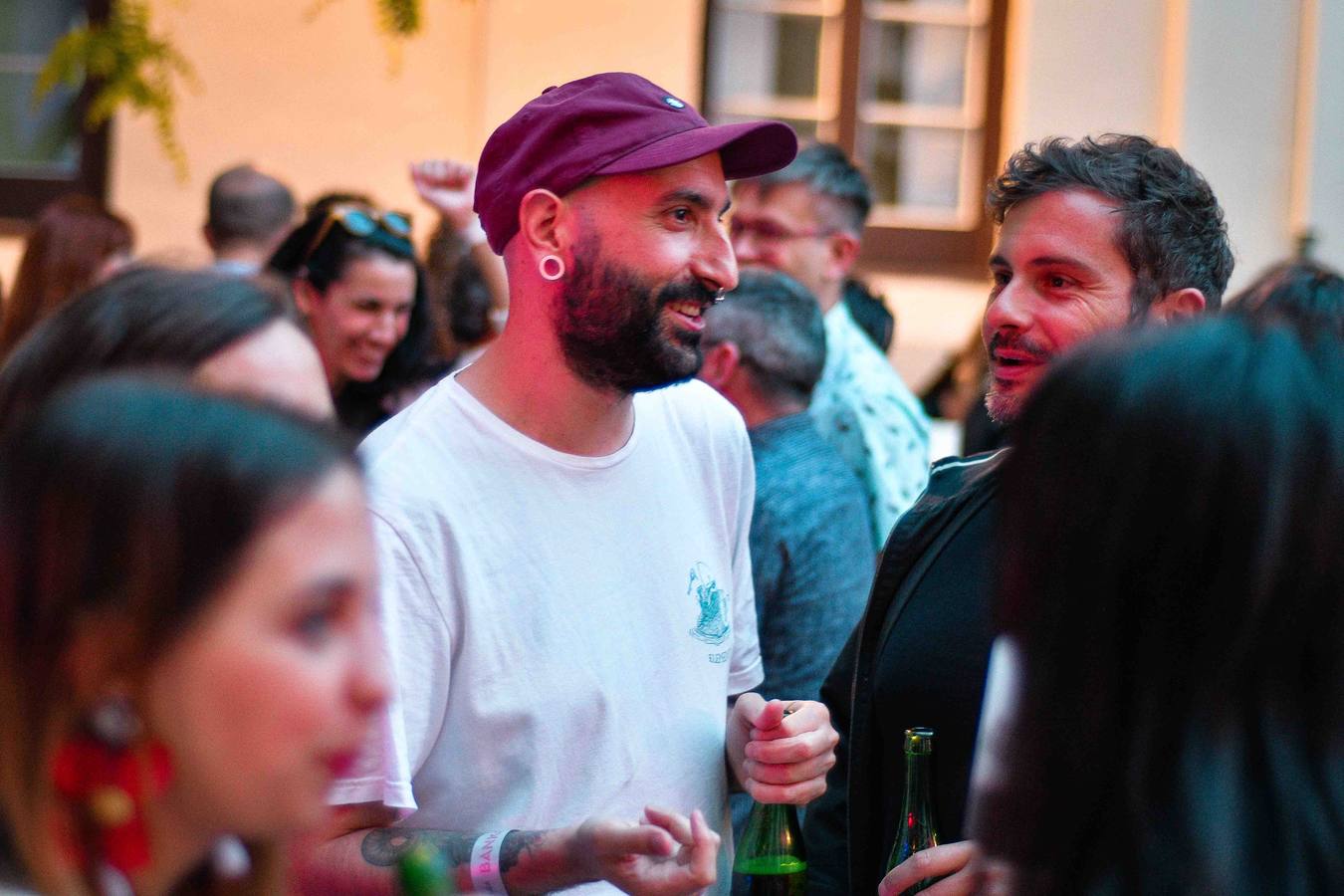 La Térmica vivió en la noche del jueves la inauguración de la exposición 'Banksy, The art of protest'', una muestra que constituye un hito en la historia de este espacio. Satisfacción y buen rollo entre obras de esta celebridad del grafiti que ha firmado obras a lo largo y ancho del mundo.