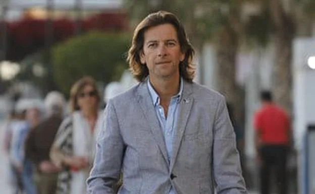 Un candidato independiente de Marbella pide que se fomente «el uso de los patinetes eléctricos»