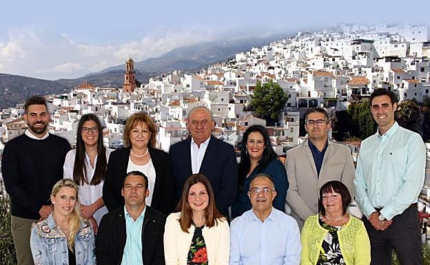 Integrantes de la candidatura del PP en Cómpeta. 