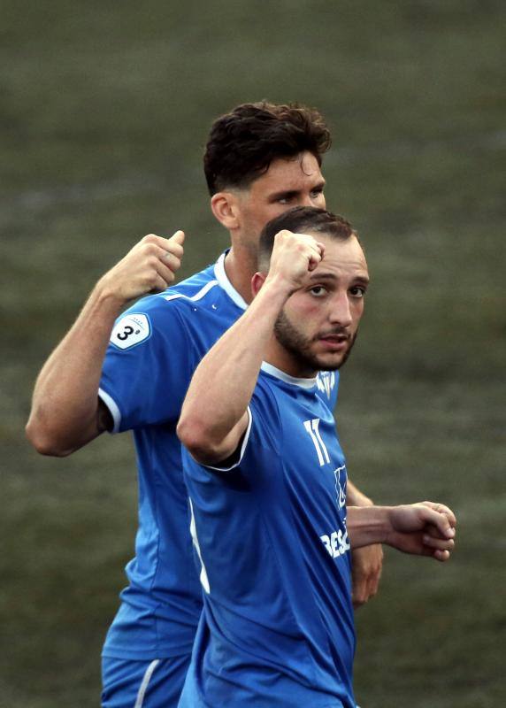 El equipo malagueño comienza la segunda eliminatoria de ascenso a Segunda B con victoria