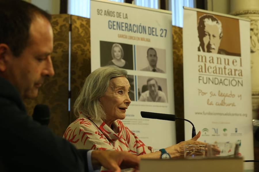 La actriz Nuria Espert y la sobrina del poeta Federico García Lorca, Laura García Lorca, en la primera jornada del ciclo '92 años de la Generación del 27', un acto de organizado por la Fundación Manuel Alcántara en colaboración con la Fundación Cajasol.