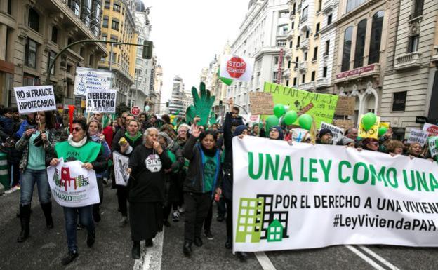 Imagen de archivo de una manifestación antidesahucio en Málaga. 